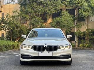 宝马5系 530Li 2.0T 自动 领先型M运动套装 