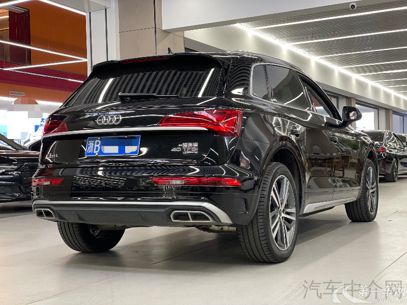 奥迪Q5L 40T 2023款 2.0T 自动 豪华动感型 (国Ⅵ) 