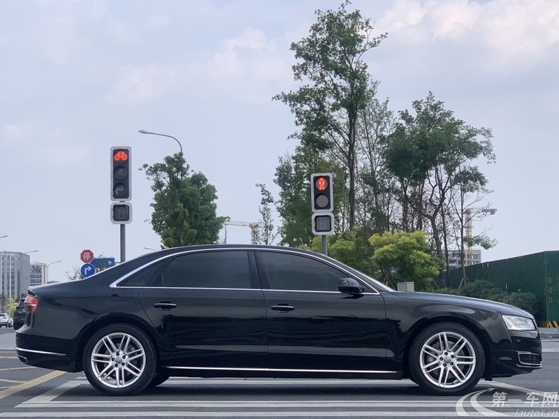 奥迪A8L 45TFSI [进口] 2016款 3.0T 自动 汽油 豪华型 