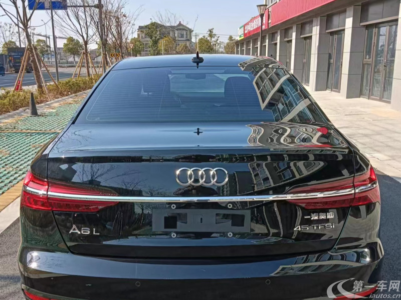 奥迪A6L 45TFSI 2019款 2.0T 自动 臻选致雅型 (国Ⅵ) 