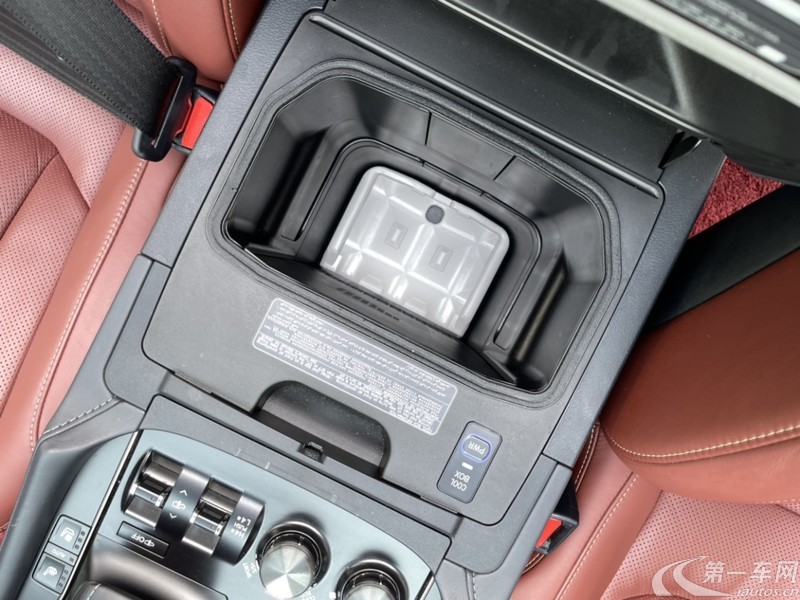 雷克萨斯LX 570 [进口] 2019款 5.7L 自动 四驱 动感豪华版 