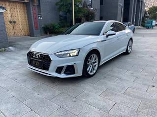 奥迪A5 Coupe 40 TFSI 2.0T 自动 时尚动感型 