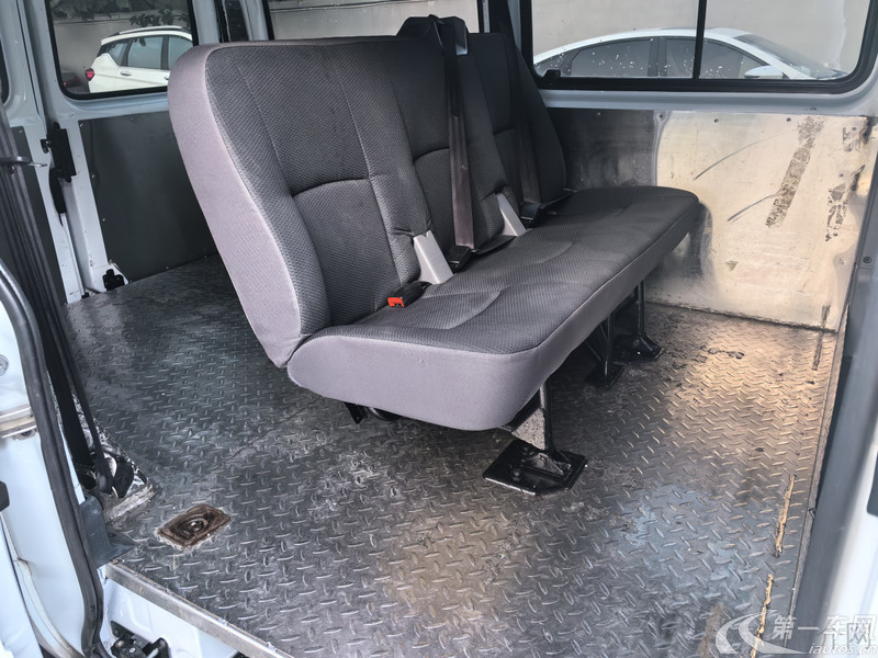 江铃特顺 2020款 2.8T 手动 商务型短轴中顶 (国Ⅴ) 