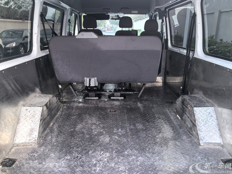 江铃特顺 2020款 2.8T 手动 商务型短轴中顶 (国Ⅴ) 