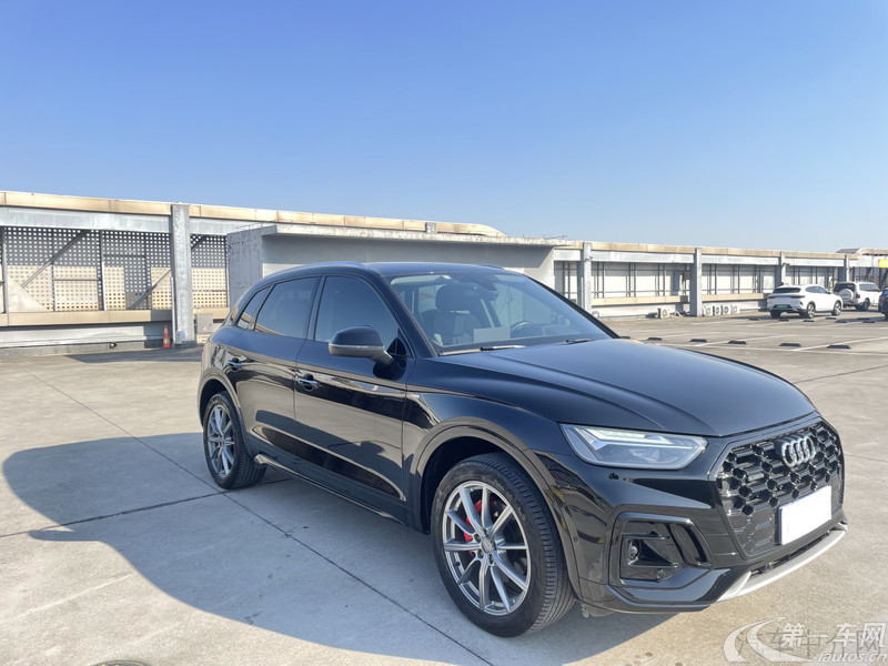 奥迪Q5L 40TFSI 2022款 2.0T 自动 豪华动感型 (国Ⅵ) 