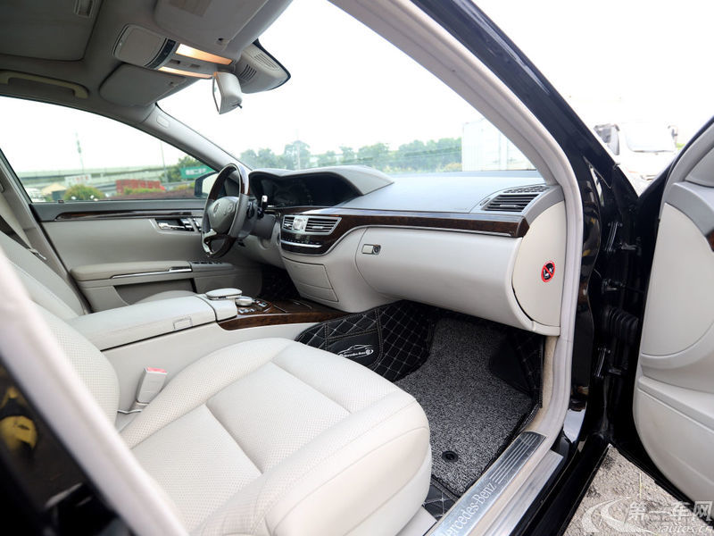 奔驰S级 S300 [进口] 2010款 3.0L 自动 汽油 豪华型加长版 