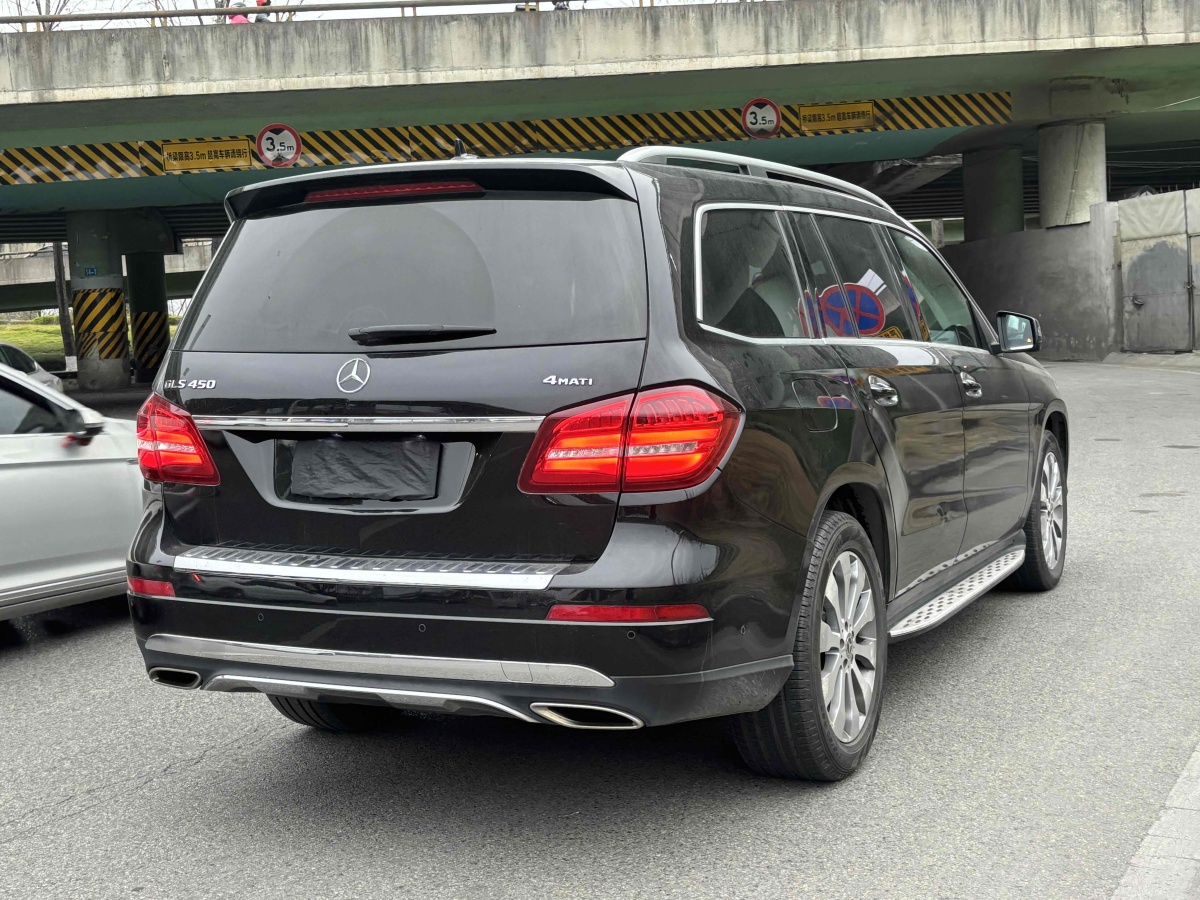 奔驰GLS级 GLS450 [进口] 2018款 3.0T 自动 美规版平行进口价格0万 