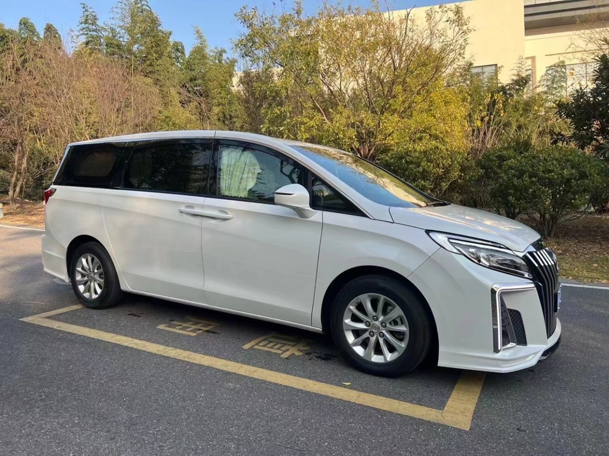 别克GL8 2018款 2.0T 自动 7座 28T舒适型ES 价格0万 