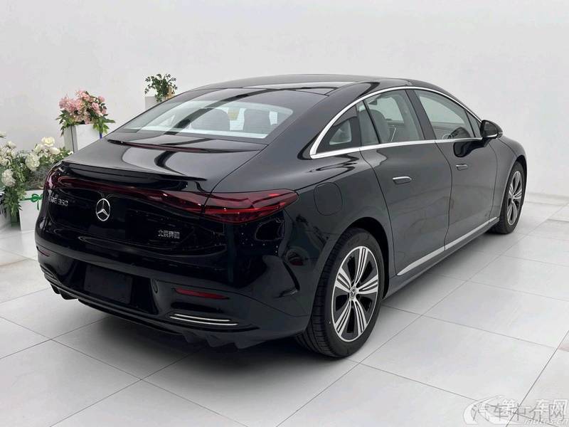 奔驰EQE 2022款 0.0T 自动 350豪华版 