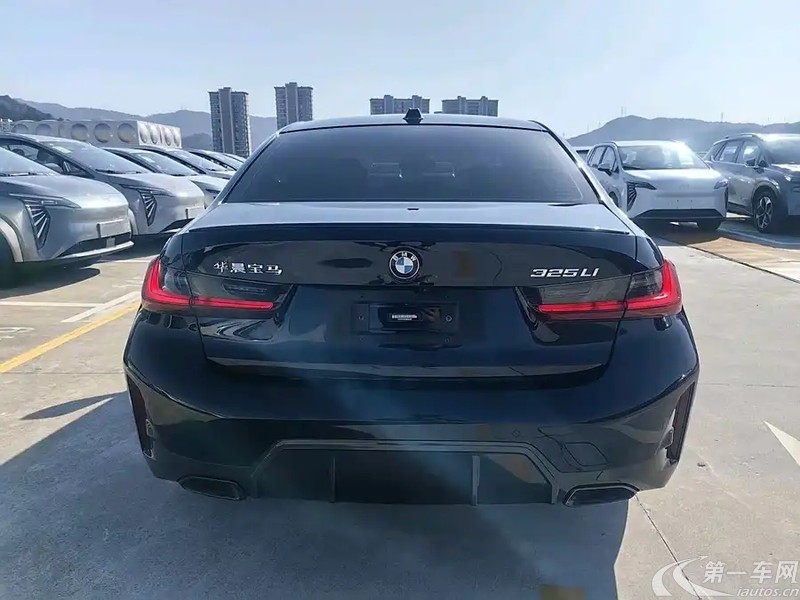 宝马3系 325Li 2023款 2.0T 自动 后驱 M运动曜夜套装 (国Ⅵ) 