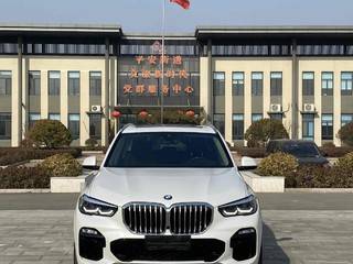 宝马X5 40i 3.0T 自动 M运动套装 