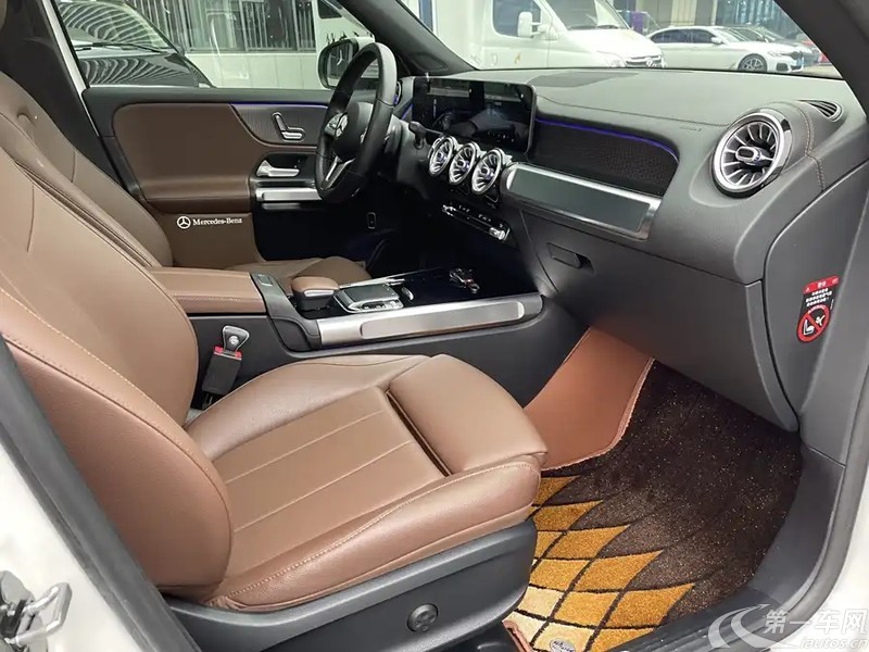 奔驰GLB GLB200 2020款 1.3T 自动 改款时尚型 (国Ⅵ) 