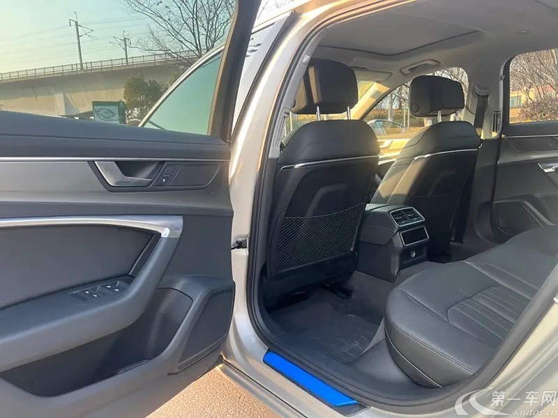 奥迪A6L 45TFSI 2020款 2.0T 自动 臻选致雅型 (国Ⅵ) 