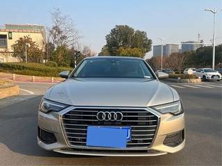 奥迪A6L 45TFSI 2.0T 自动 臻选致雅型 