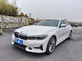 宝马3系 325i 2.0T 自动 改款M运动套装 