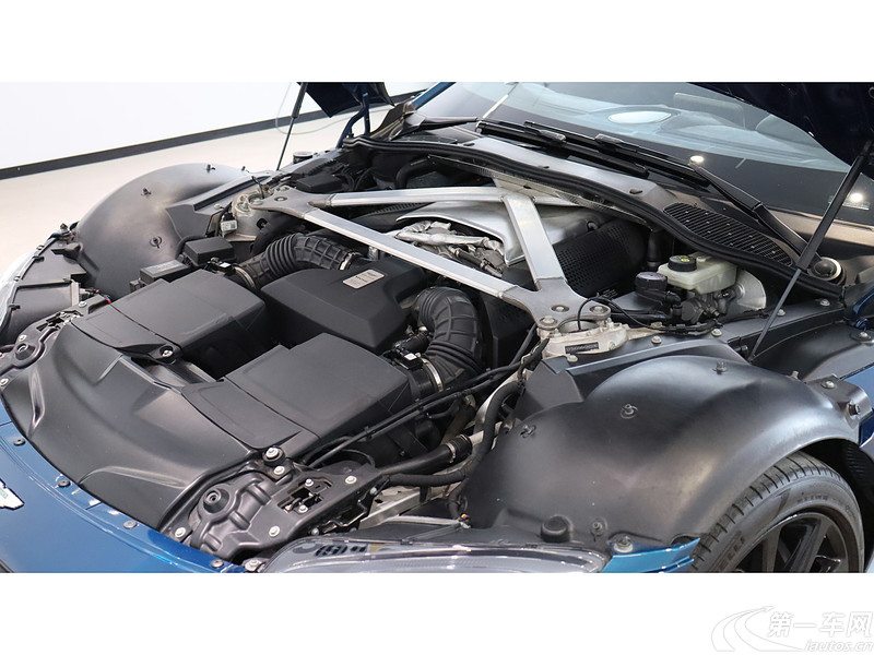 阿斯顿马丁V8 [进口] 2018款 4.0T 自动 