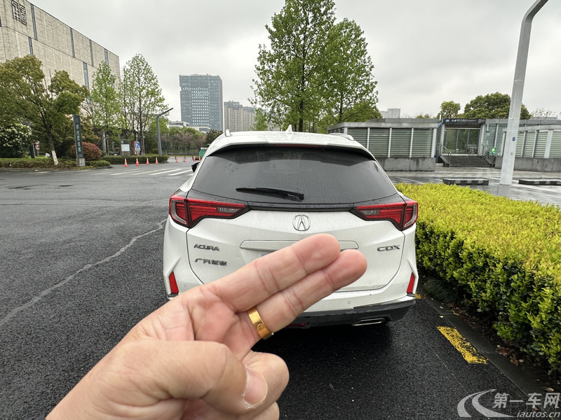 讴歌CDX 2019款 1.5T 自动 前驱 尊享版 (国Ⅵ) 