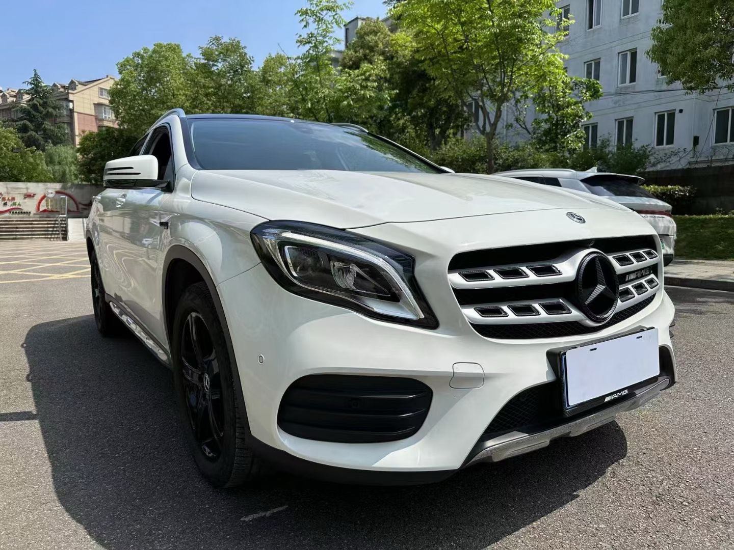 奔驰GLA 200 2019款 1.6T 自动 时尚型 价格0万 