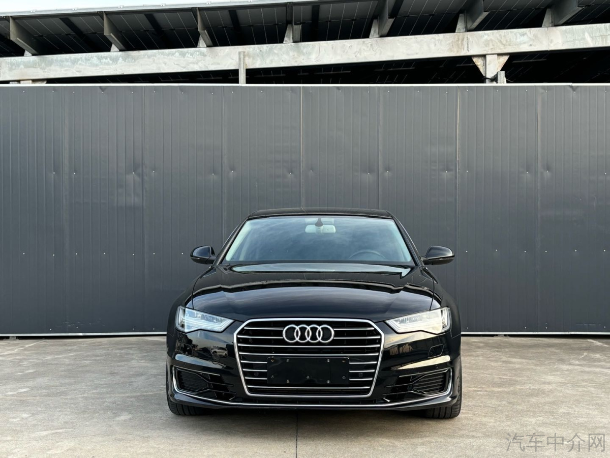 奥迪A6L TFSI 2018款 1.8T 自动 进取型30周年纪念版 价格0万