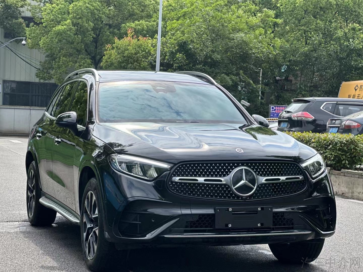 奔驰GLC GLC300L 2022款 2.0T 自动 改款三豪华型 价格0万 
