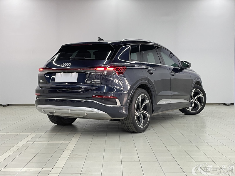 奥迪Q4 e-tron 2023款 0.0T 自动 50-quattro创境版 