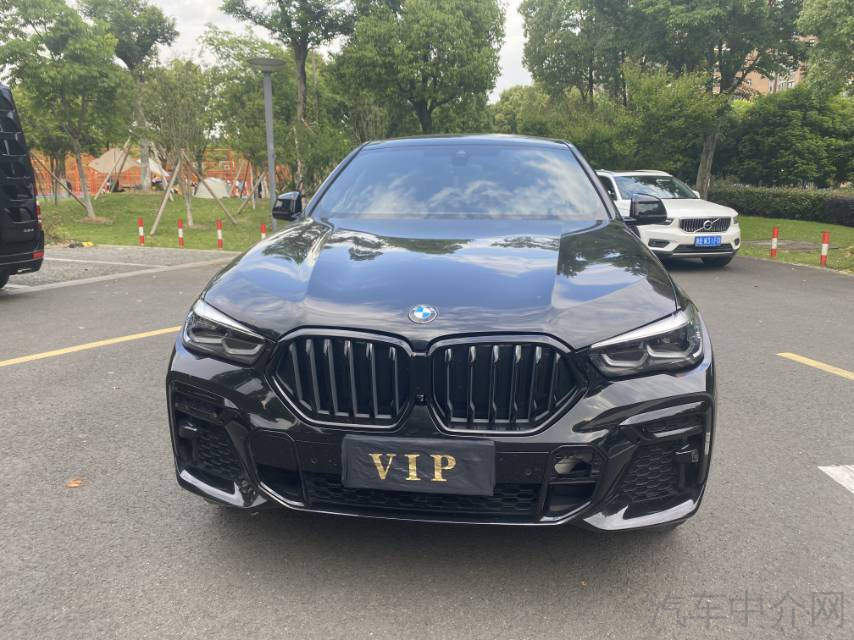 宝马X6 xDrive30i [进口] 2022款 2.0T 自动 四驱 汽油 改款M运动套装价格0万