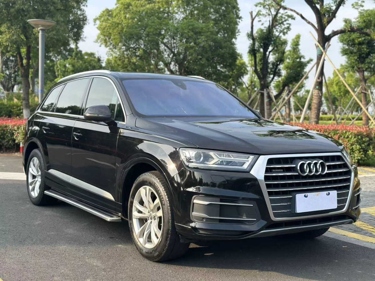 奥迪Q7 [进口] 2017款 3.0T 自动 基本型欧规版平行进口 价格0万 