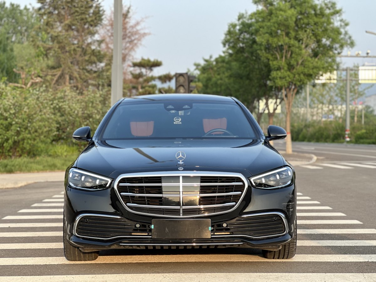 奔驰S级 S400L [进口] 2022款 2.5T 自动 汽油 改款商务型价格0万 
