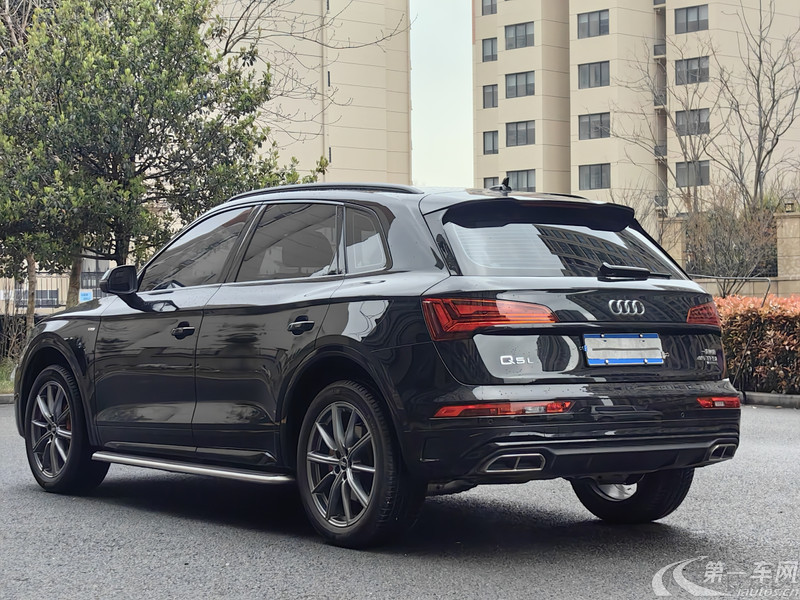 奥迪Q5L 45TFSI 2022款 2.0T 自动 臻选动感型 (国Ⅵ) 