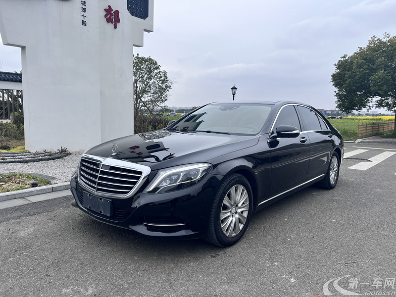 奔驰S级 S320 [进口] 2014款 3.0T 自动 汽油 豪华型加长版 (欧Ⅴ) 