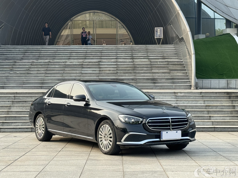 【扬州二手奔驰E级】奔驰E级 300L 2023款 2.0T 自动 汽油 豪华型