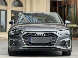 奥迪A4L 40TFSI 2.0T 自动 quattro豪华动感型 