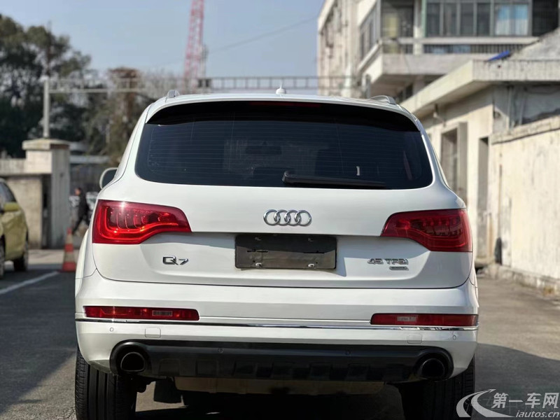 奥迪Q7 35 [进口] 2015款 3.0T 自动 进取型 