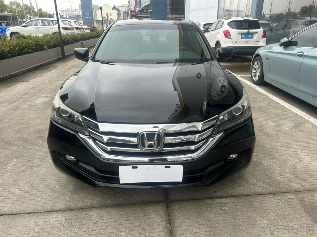 本田雅阁 2014款 2.0L 自动 舒适版LX 价格0万