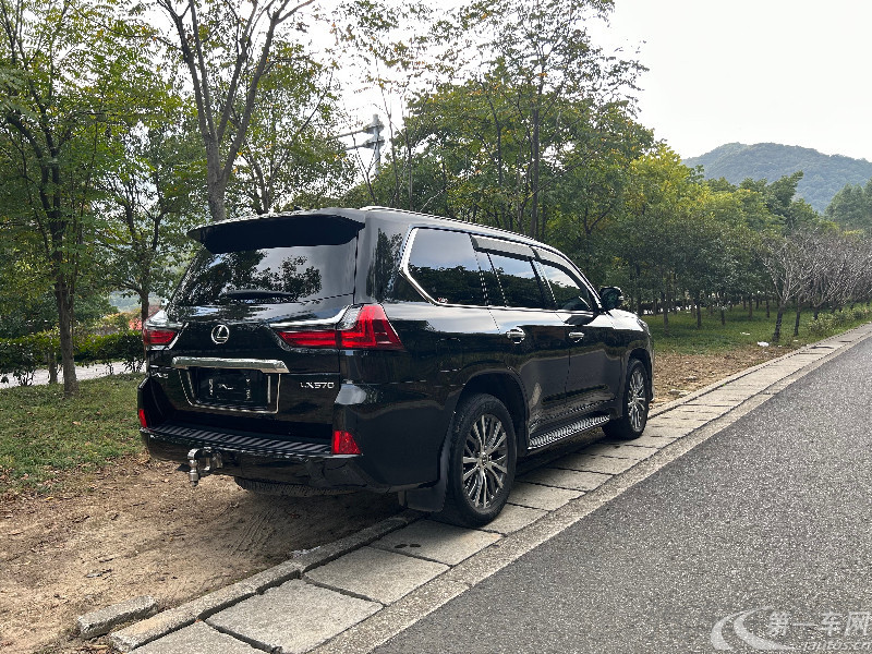 雷克萨斯LX 570 [进口] 2019款 5.7L 自动 四驱 标准加规版平行进口 