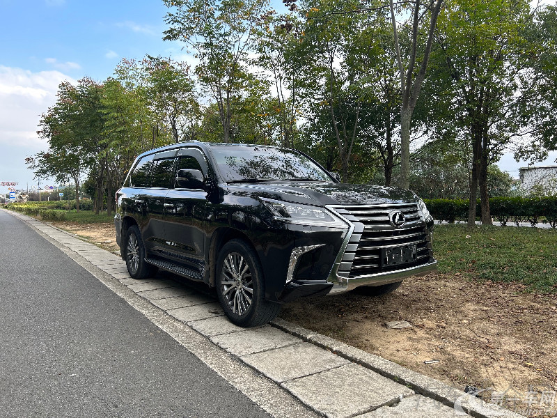 雷克萨斯LX 570 [进口] 2019款 5.7L 自动 四驱 标准加规版平行进口 