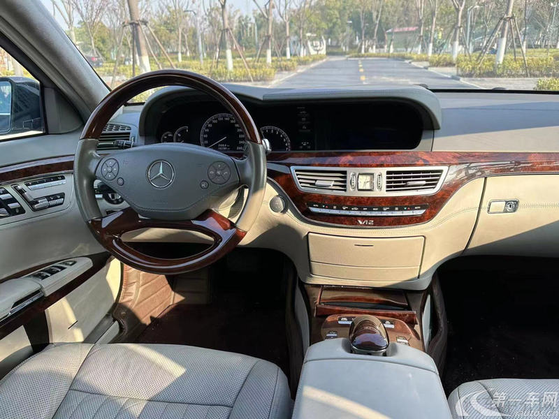 奔驰S级 S600 [进口] 2009款 5.5T 自动 汽油 加长版 