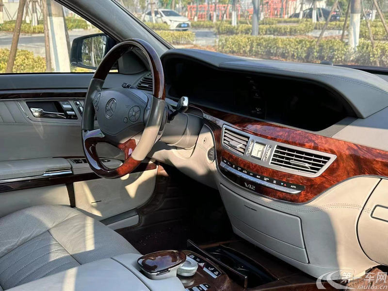 奔驰S级 S600 [进口] 2009款 5.5T 自动 汽油 加长版 