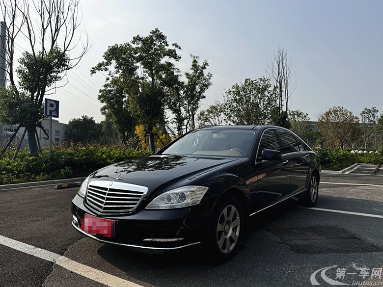 奔驰S级 S300 [进口] 2006款 3.0L 自动 汽油 尊贵型加长版 