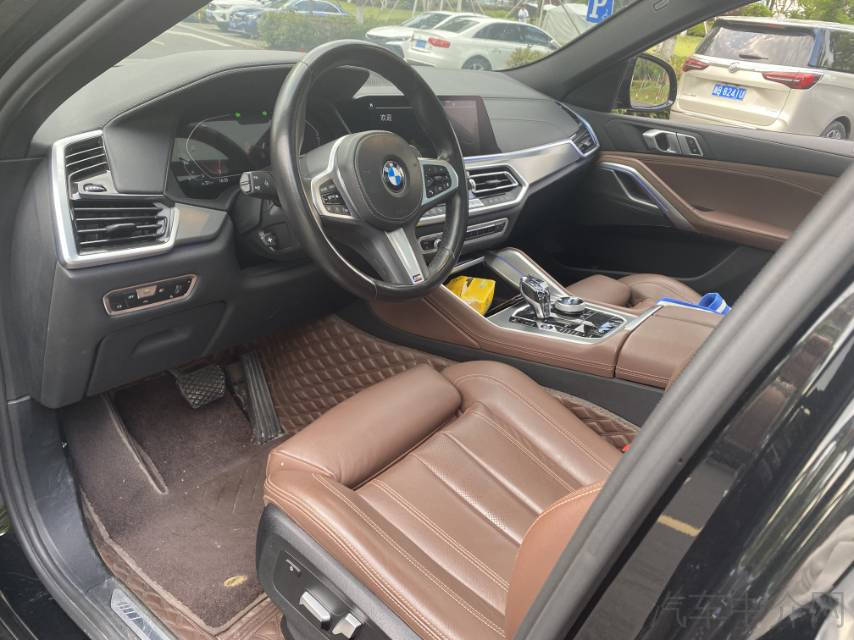 宝马X6 xDrive40i [进口] 2022款 3.0T 自动 四驱 汽油 改款二尊享型M运动套装价格0万 