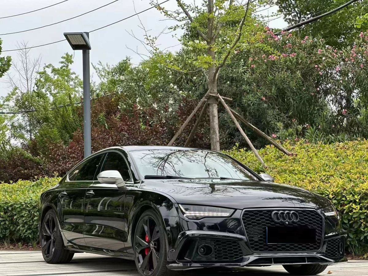 奥迪RS7掀背 [进口] 2016款 4.0T 自动 Performance价格0万 