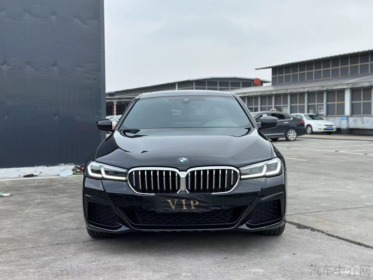 宝马5系 530Li 2021款 2.0T 自动 汽油 改款M运动套装 价格0万 