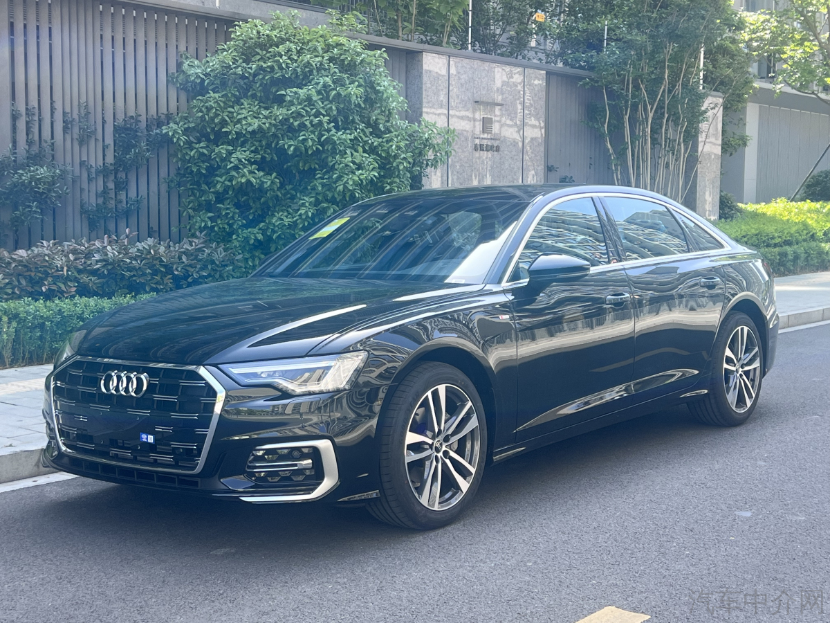 奥迪A6L 45TFSI 2024款 2.0T 自动 臻选致雅型 价格0万 