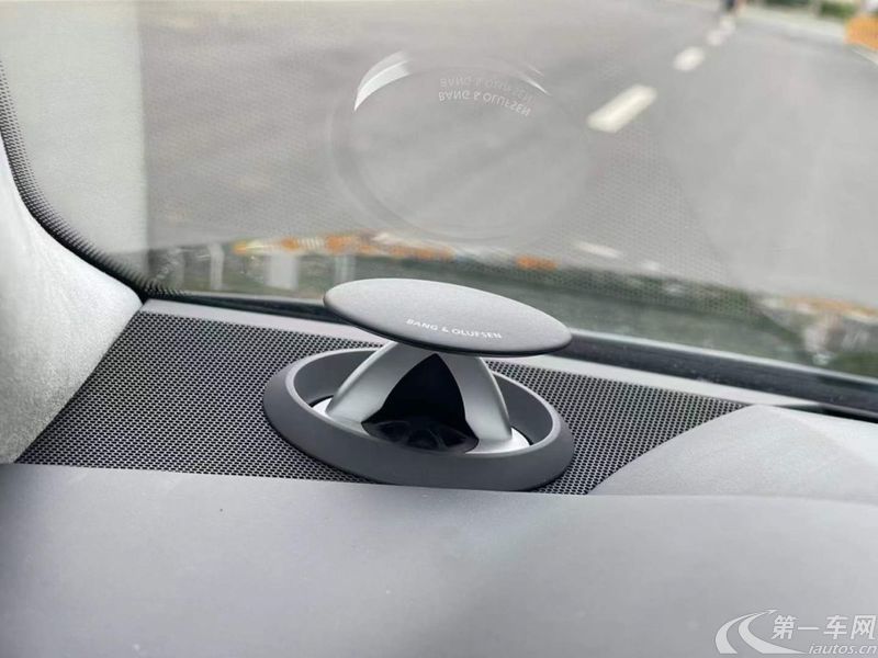 奥迪A8L Horch创始人版 [进口] 2022款 3.0T 自动 汽油 双色臻藏型 