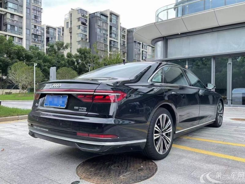 奥迪A8L Horch创始人版 [进口] 2022款 3.0T 自动 汽油 双色臻藏型 