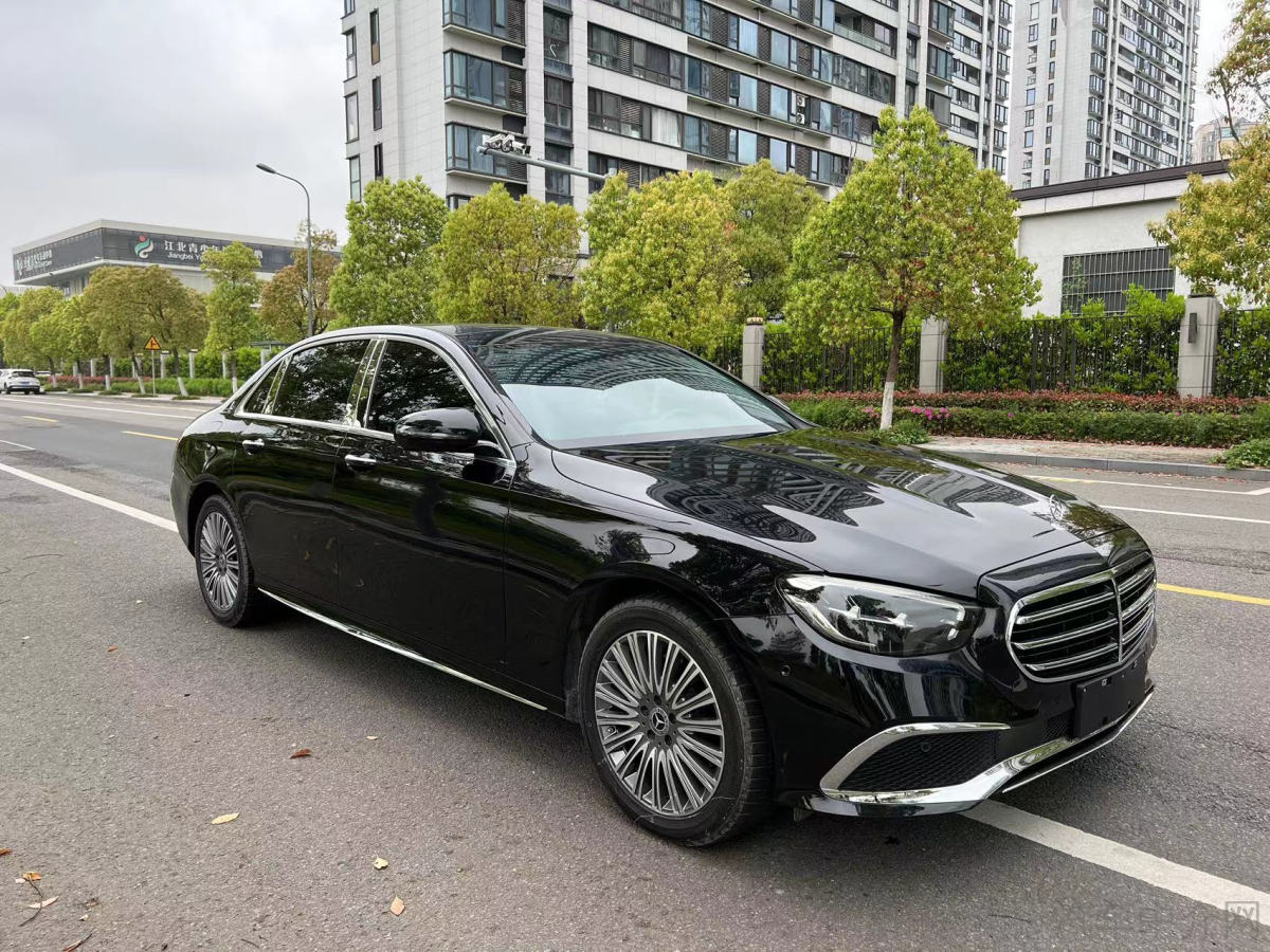 奔驰E级 260L 2022款 2.0T 自动 汽油 运动型 价格0万 