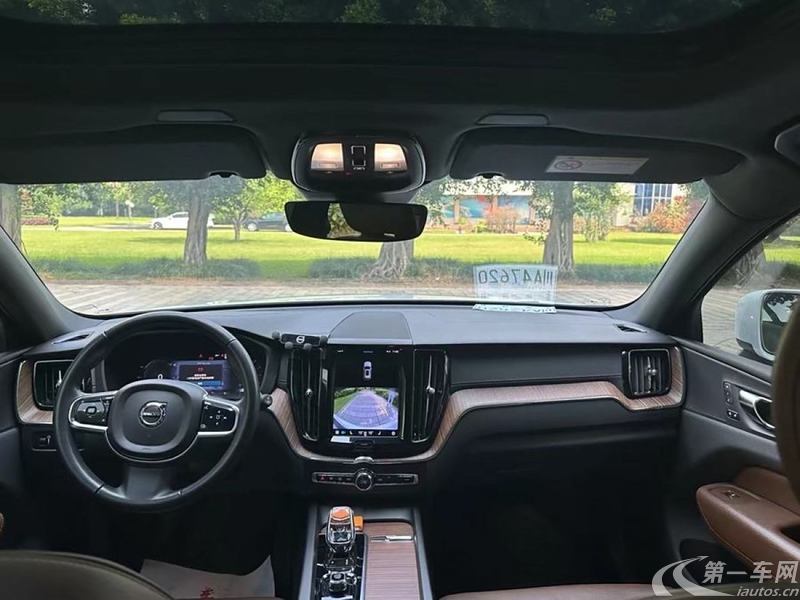 沃尔沃XC60 B5 2022款 2.0T 自动 智雅豪华版 (国Ⅵ) 