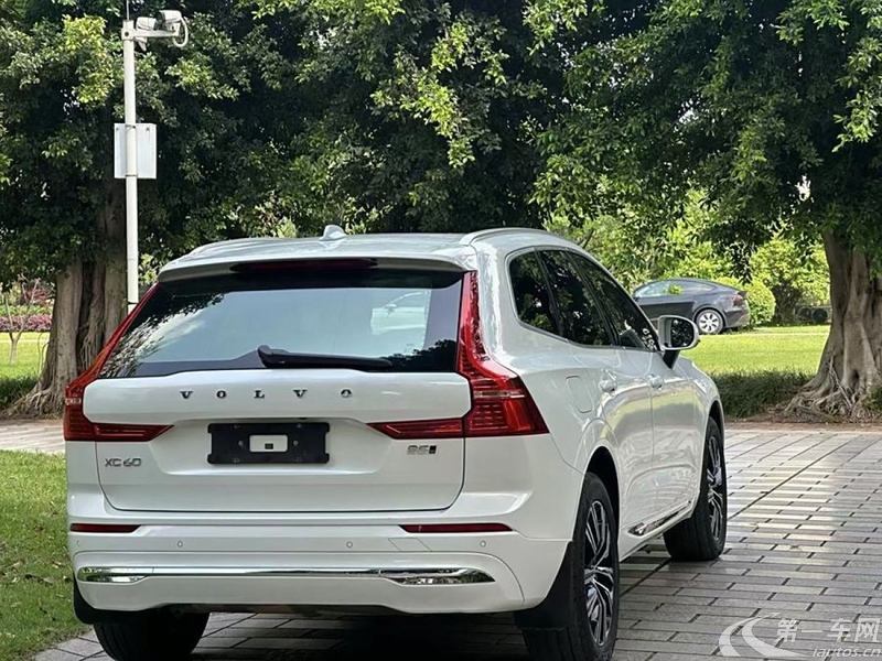 沃尔沃XC60 B5 2022款 2.0T 自动 智雅豪华版 (国Ⅵ) 