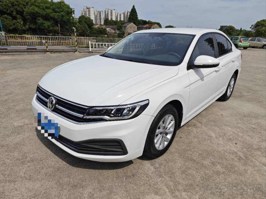 大众宝来 2019款 1.5L 自动 4门5座三厢车 改款传奇时尚型 价格0万