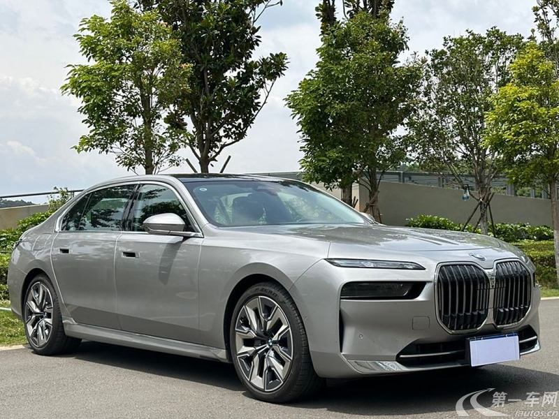 宝马7系 740Li [进口] 2023款 3.0T 自动 汽油 领先型M运动套装 